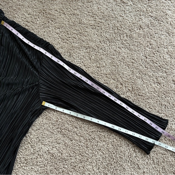 No Boundaries Black Soot Plisse Button Up Shirt Size Medium - Picture 8 of 8